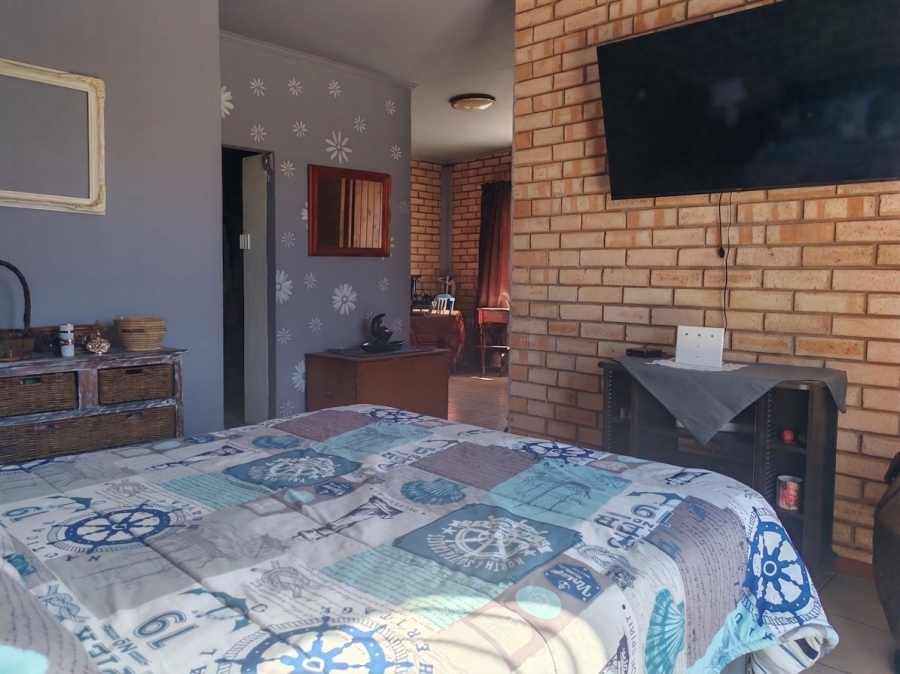 4 Bedroom Property for Sale in Boknesstrand Eastern Cape